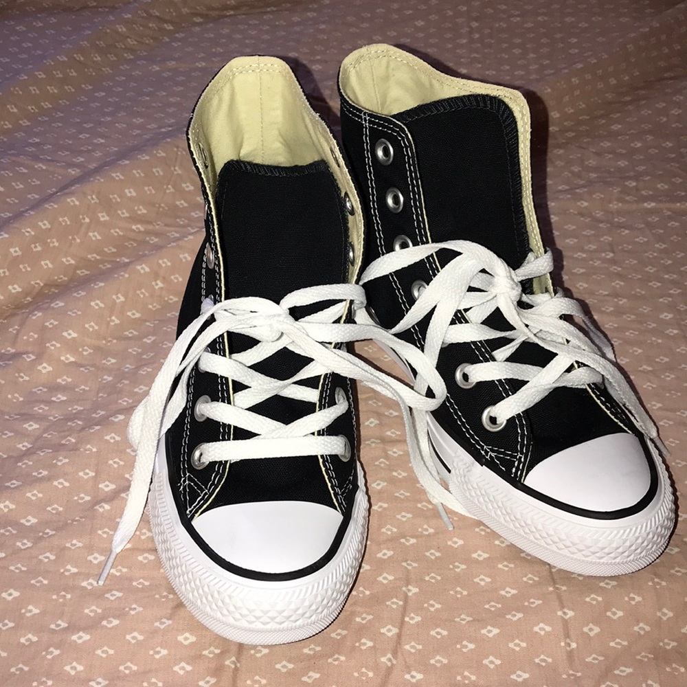 Black High Top Converse.